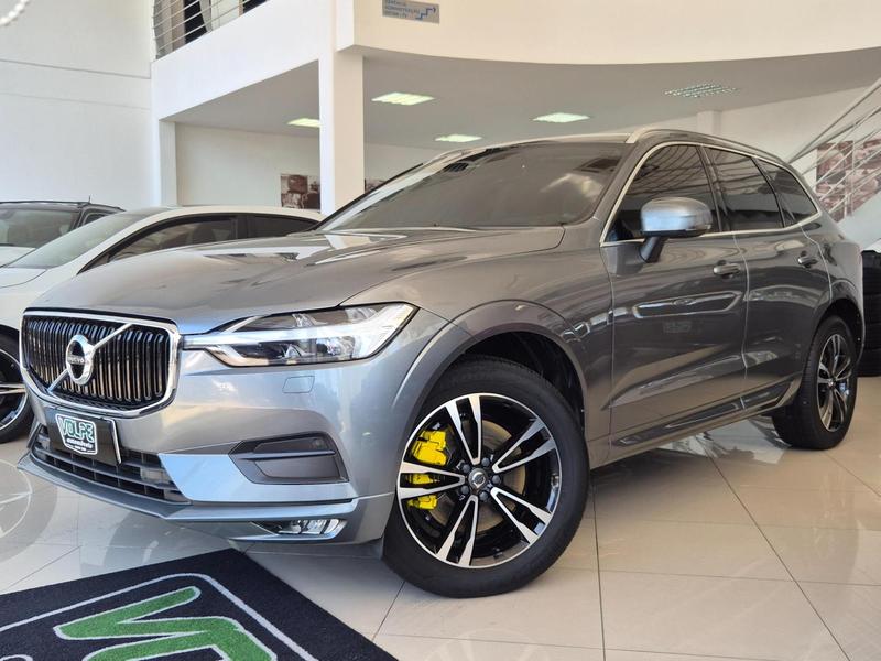 VOLVO XC 60 D5 MOMENTUM