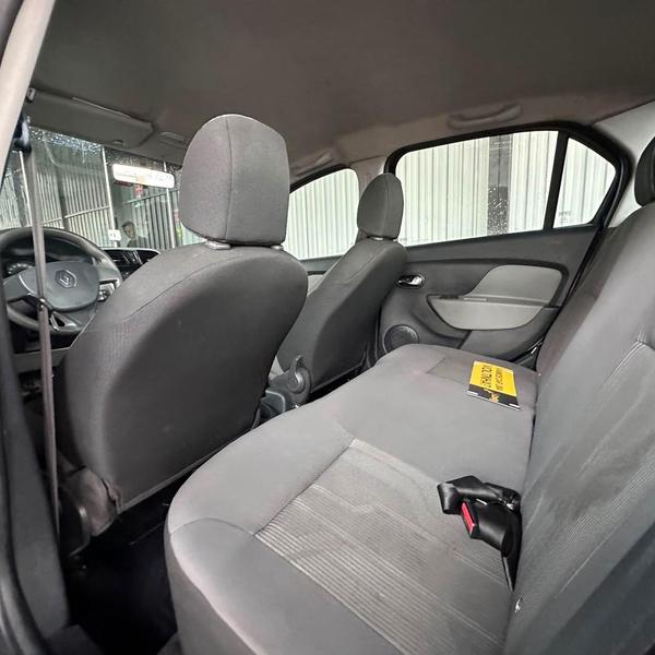 Renault Logan Expres Avantage Flex 1.6 16V 4P - foto 17