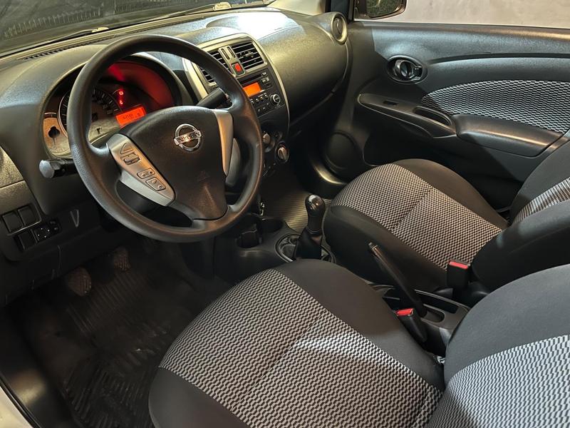 Nissan Versa 1.0 S - foto 11