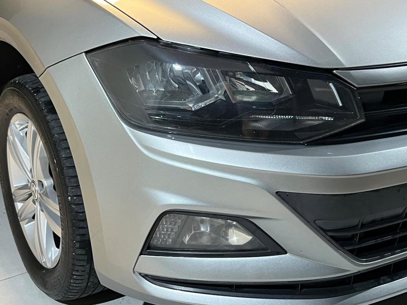 Volkswagen Polo 1.6 - foto 19