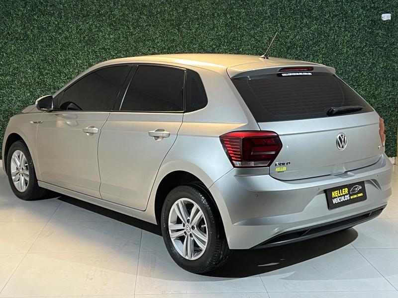 Volkswagen Polo 1.6 - foto 4