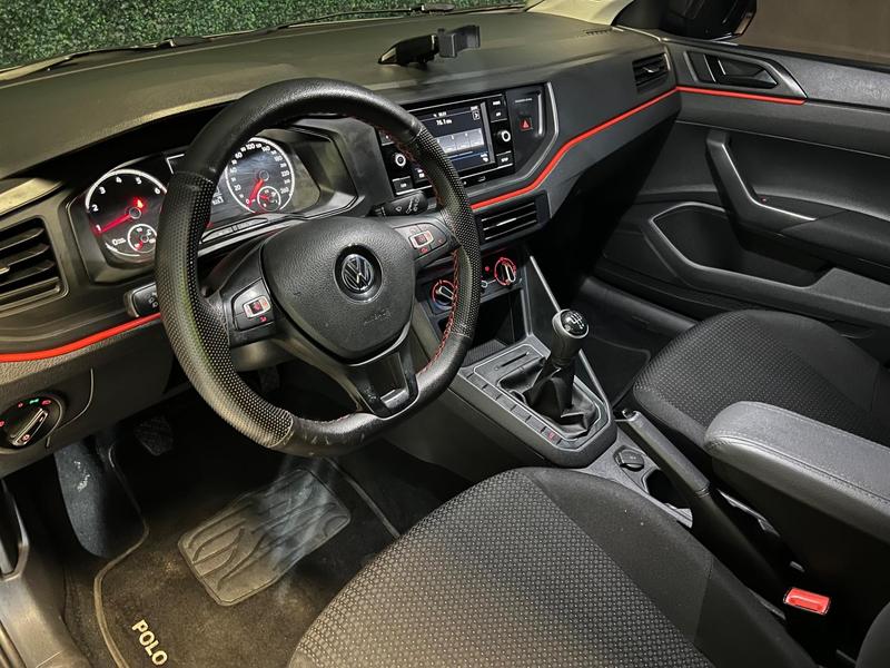 Volkswagen Polo 1.6 - foto 8