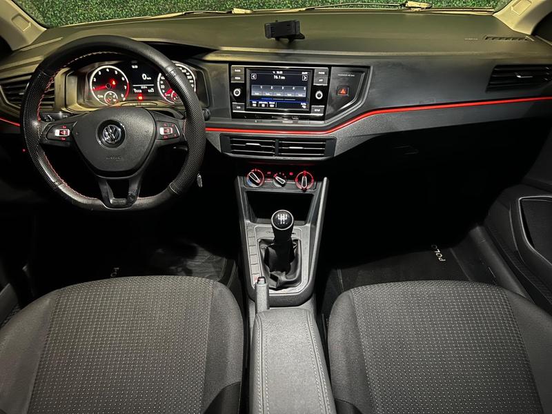 Volkswagen Polo 1.6 - foto 10
