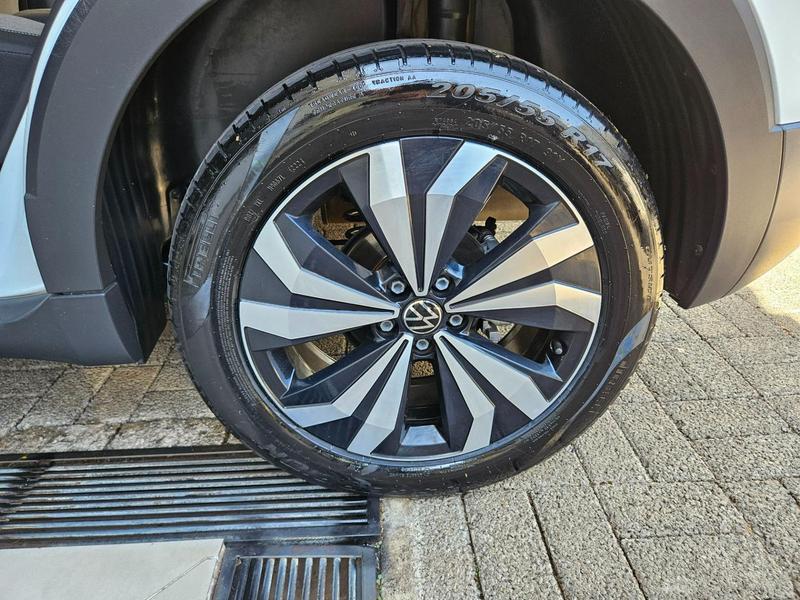 Volkswagen T-Cross TSI - foto 17
