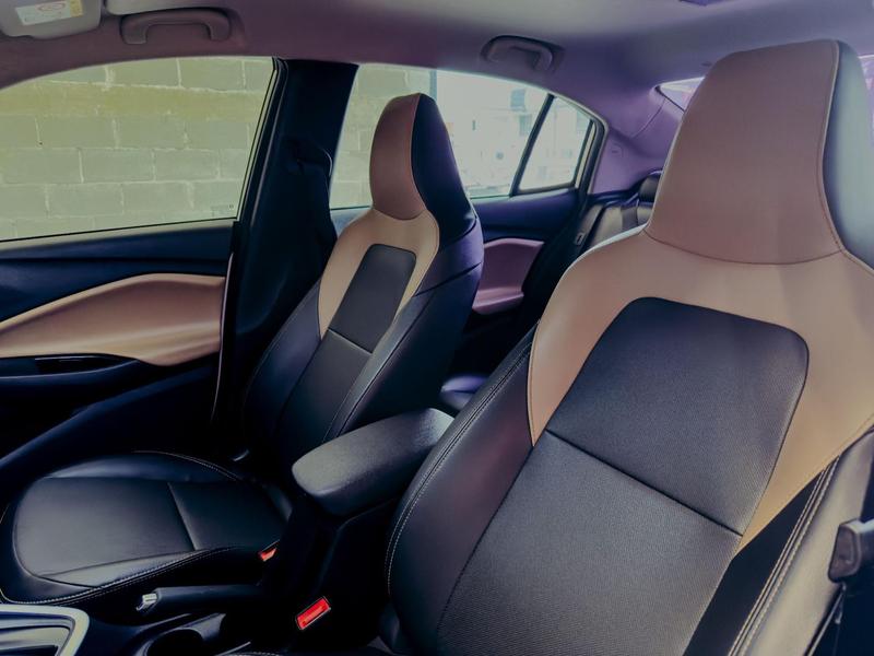 Chevrolet Onix Plus 10tat - foto 6
