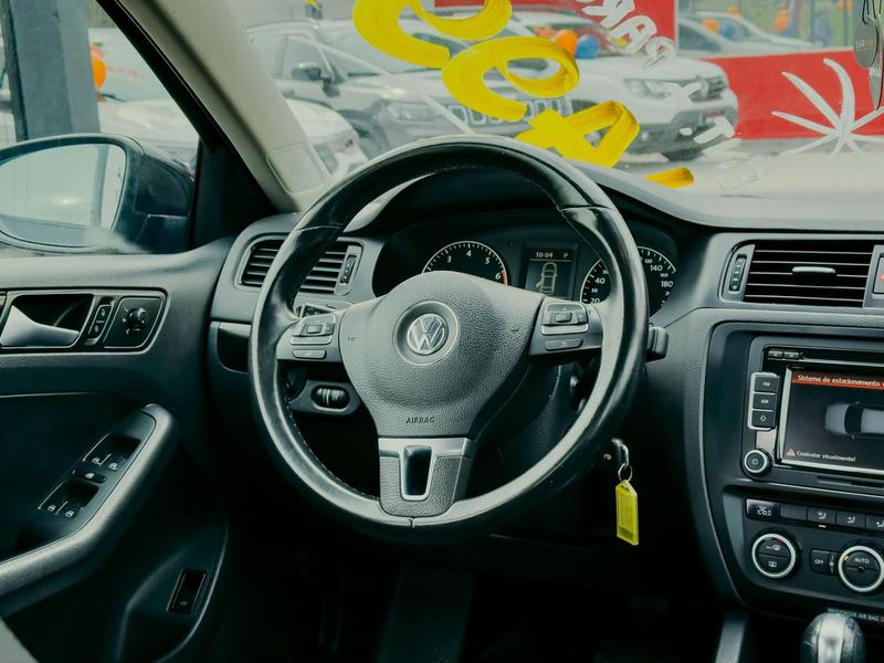 Volkswagen Jetta 2.0 - foto 4