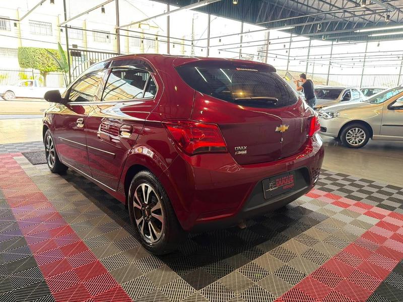 Chevrolet Onix Hatch LT 1.0 8V Flexpower 5P Mec. - foto 4