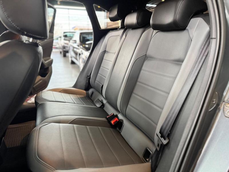 Volkswagen Nivus Hl TSI - foto 14