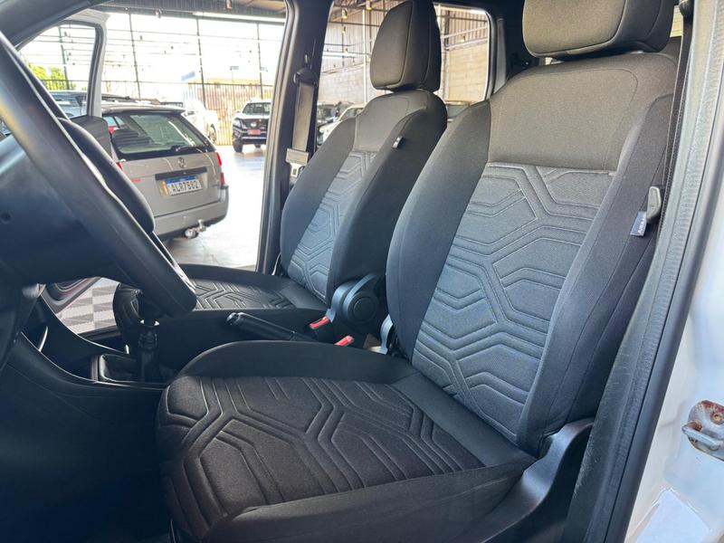 Fiat Strada Freedom Cd 13 - foto 12