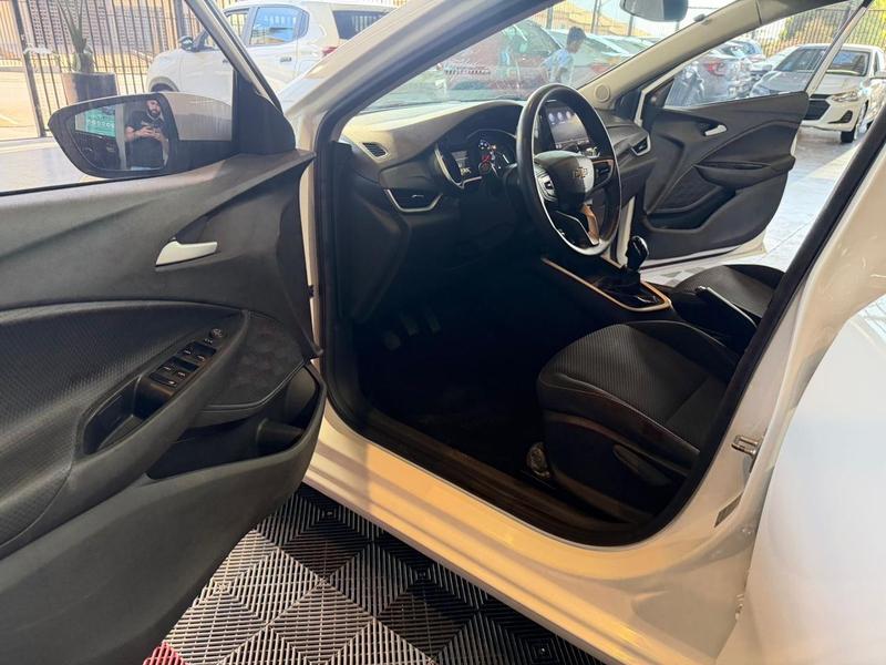 Chevrolet Onix 10mt - foto 12
