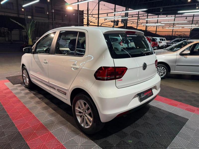 Volkswagen Fox Connect 1.6 Flex 8V 5P - foto 4
