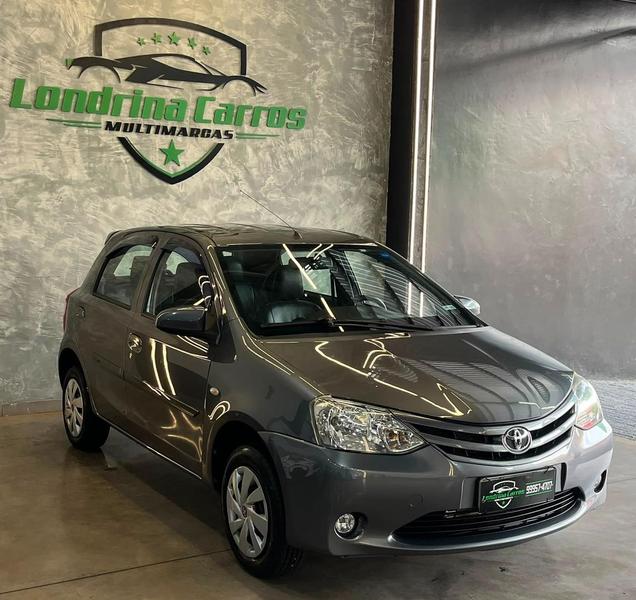 Toyota Etios Hb X - foto 13