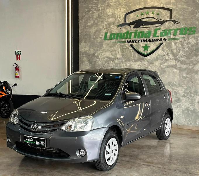 Toyota Etios Hb X - foto 3