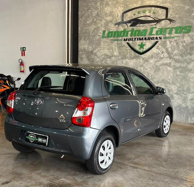 Toyota Etios Hb X - foto 4