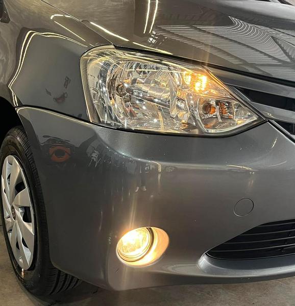 Toyota Etios Hb X - foto 6