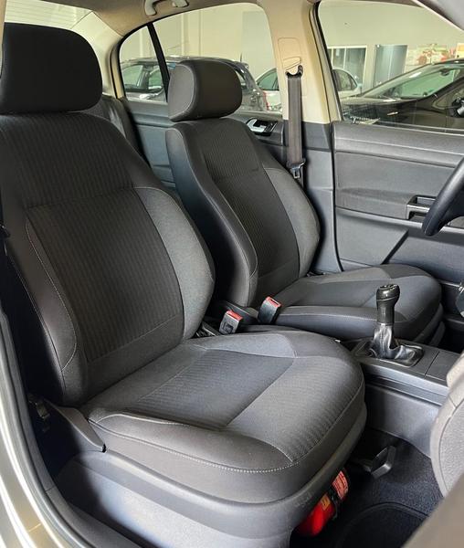 Volkswagen Polo Sedan 1.6 - foto 10