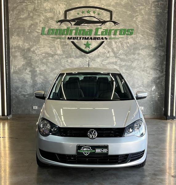 Volkswagen Polo Sedan 2014 à venda