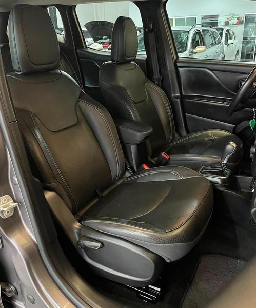 Jeep Renegade Longitude 1.8 4X2 Flex 16V Aut. - foto 14