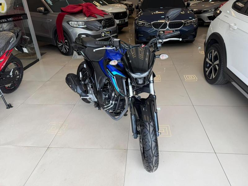 YAMAHA FZ25 FAZER