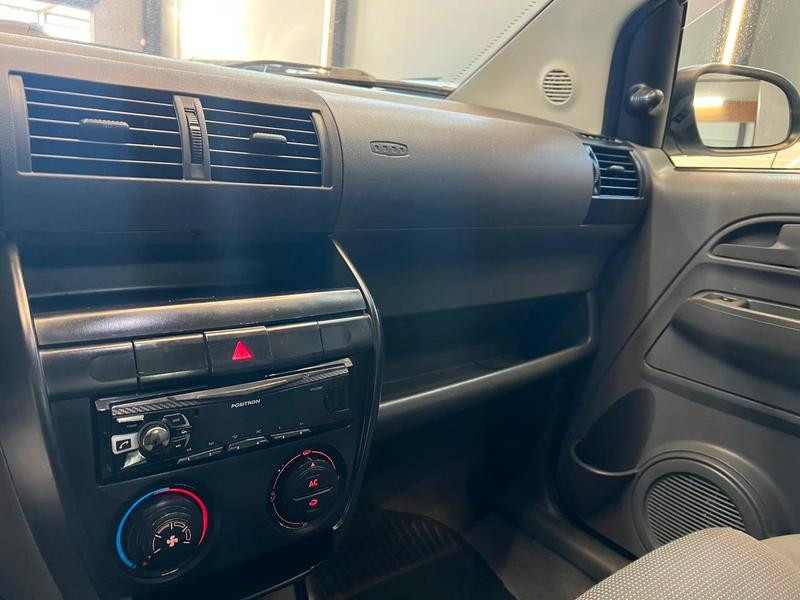 Volkswagen Fox 1.6 Plus - foto 13
