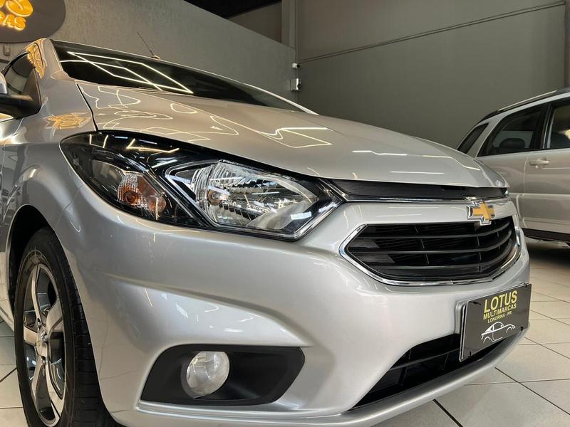 Chevrolet Onix Hatch LT 1.0 8V Flexpower 5P Mec. - foto 3
