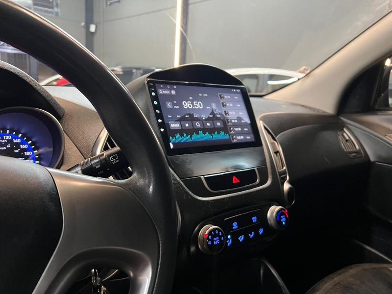 Hyundai ix35 2.0 - foto 14