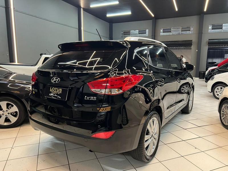 Hyundai ix35 2.0 - foto 3