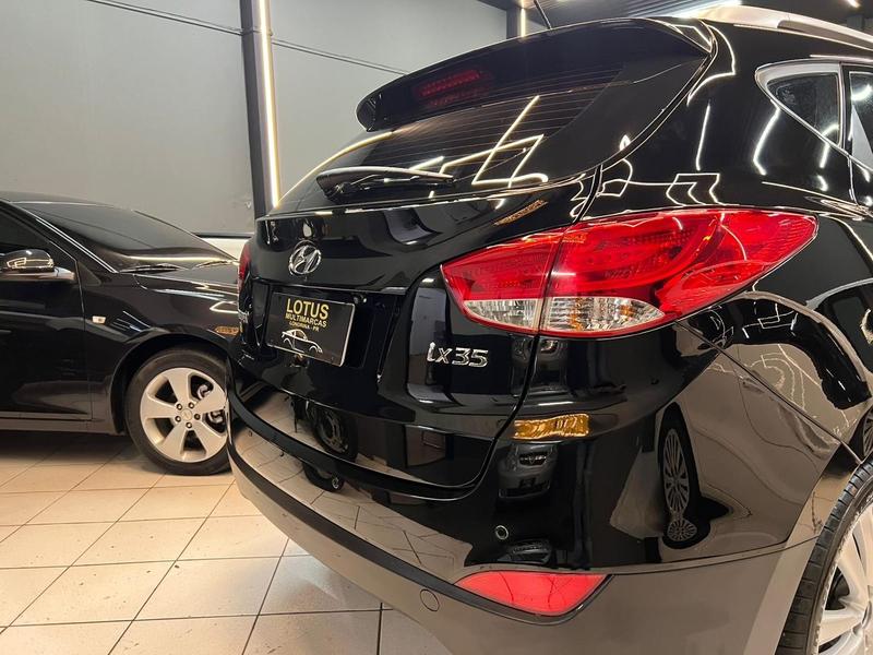 Hyundai ix35 2.0 - foto 6
