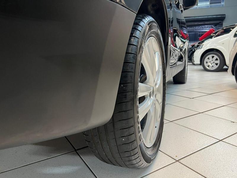 Hyundai ix35 2.0 - foto 7