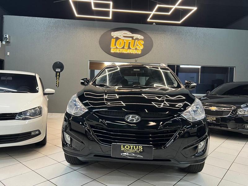 Hyundai ix35 2.0 - foto 8
