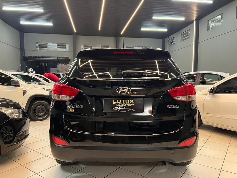 Hyundai ix35 2.0 - foto 9