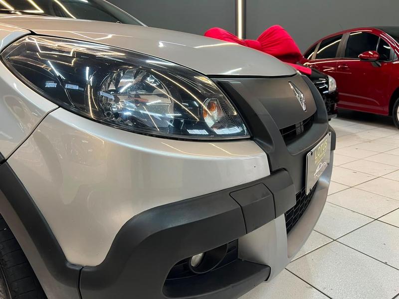 Renault Sandero Stepway - foto 3