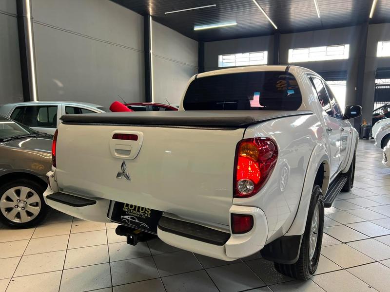 Mitsubishi L200 Triton 3.2 D - foto 8