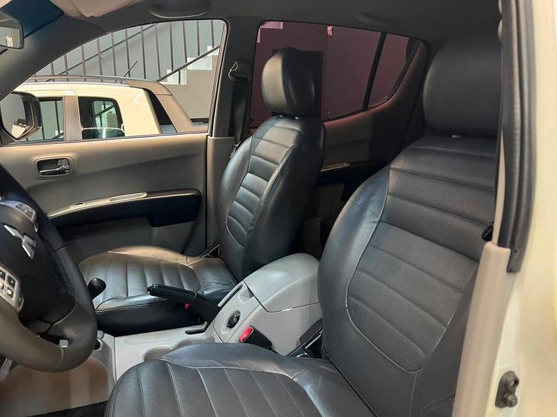 Mitsubishi L200 Triton 3.2 D - foto 16