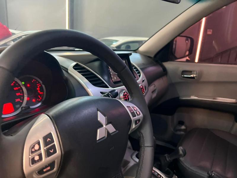 Mitsubishi L200 Triton 3.2 D - foto 15