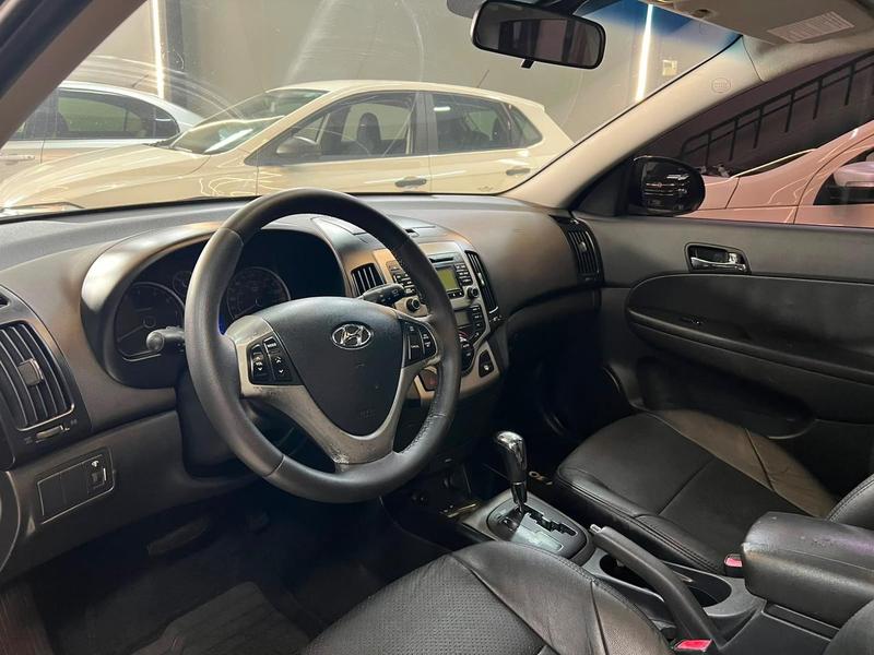 Hyundai i30 2.0 16V 145cv 5P Aut. - foto 12