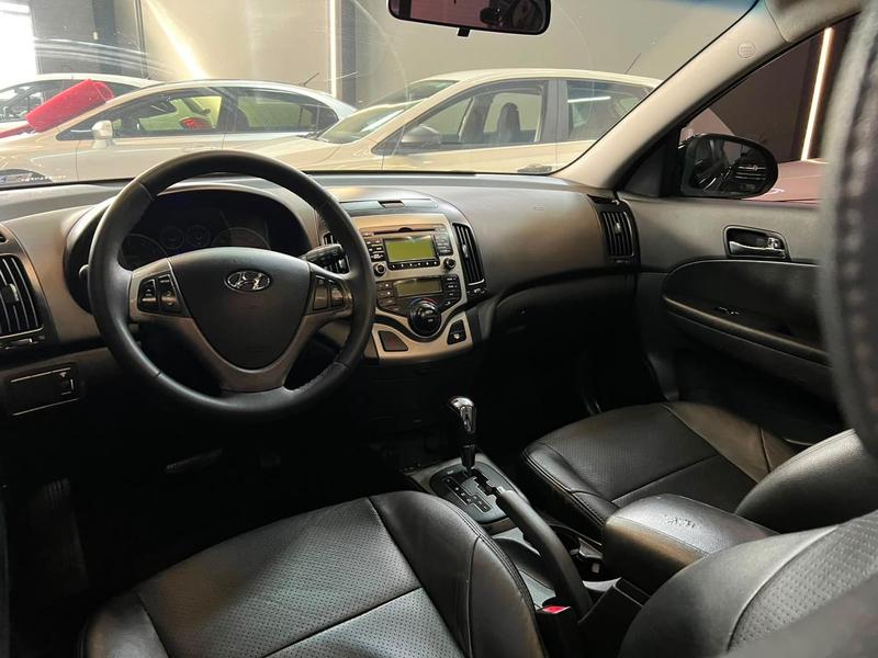 Hyundai i30 2.0 16V 145cv 5P Aut. - foto 16