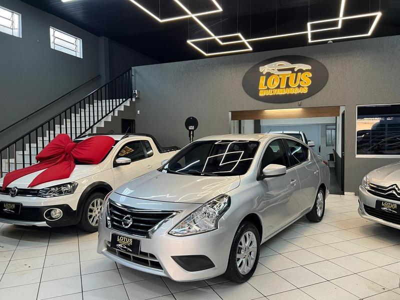 Nissan Versa 2016 à venda