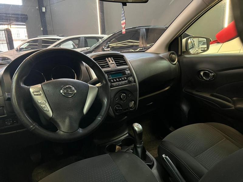 Nissan Versa 1.6 Sl - foto 13