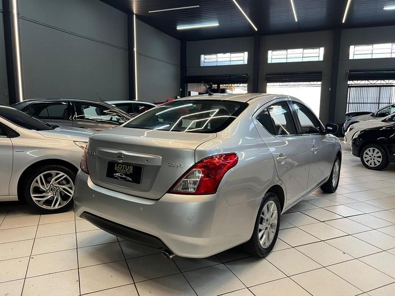 Nissan Versa 1.6 Sl - foto 4