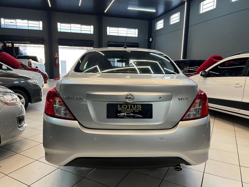 Nissan Versa 1.6 Sl - foto 8