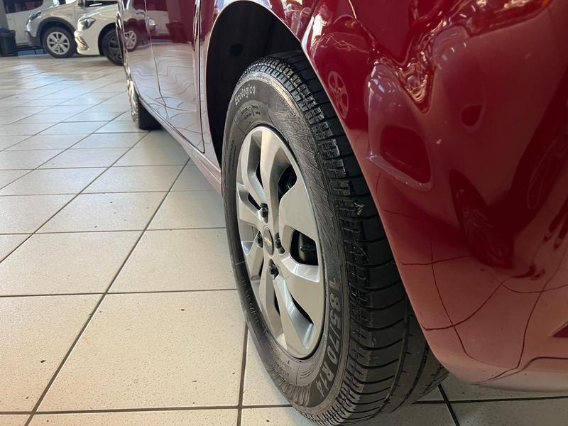 Chevrolet Onix Joy - foto 11