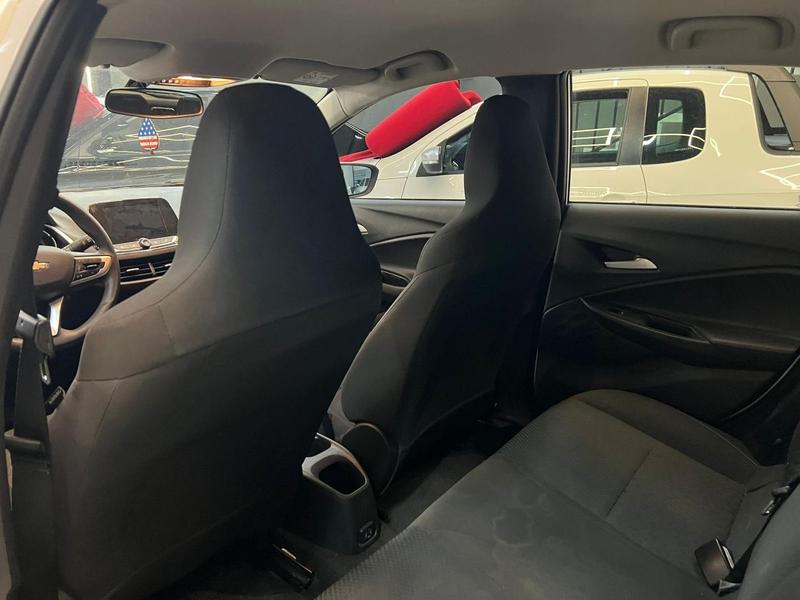 Chevrolet Onix 10tmt - foto 13