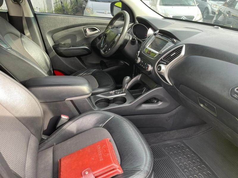 Hyundai ix35 2.0 - foto 6