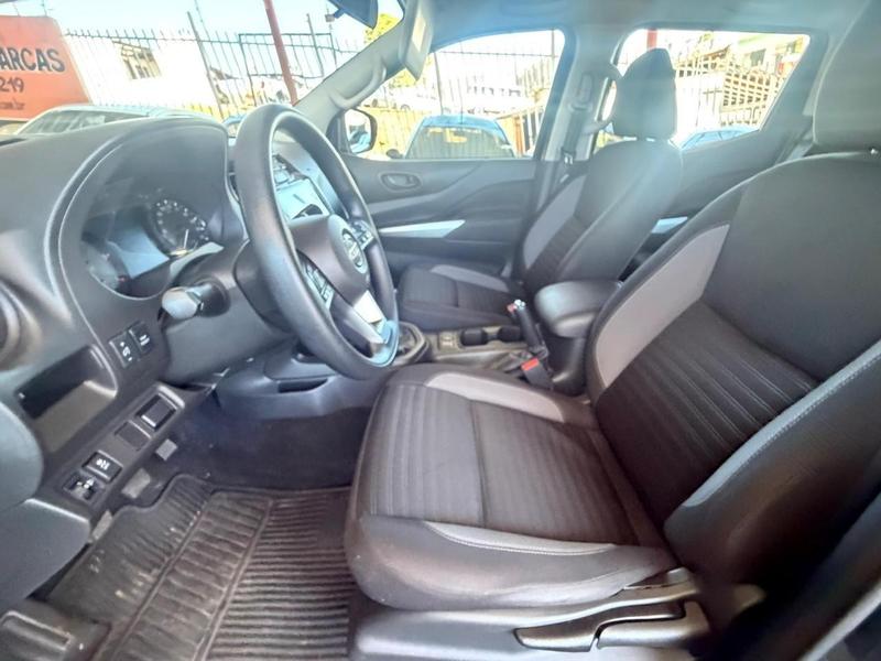 Nissan Frontier S - foto 18