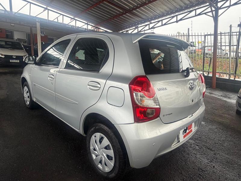 Toyota Etios Hb X 13l Mt - foto 19