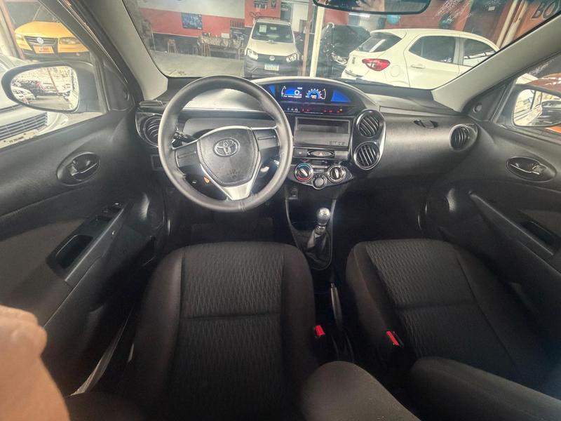Toyota Etios Hb X 13l Mt - foto 8