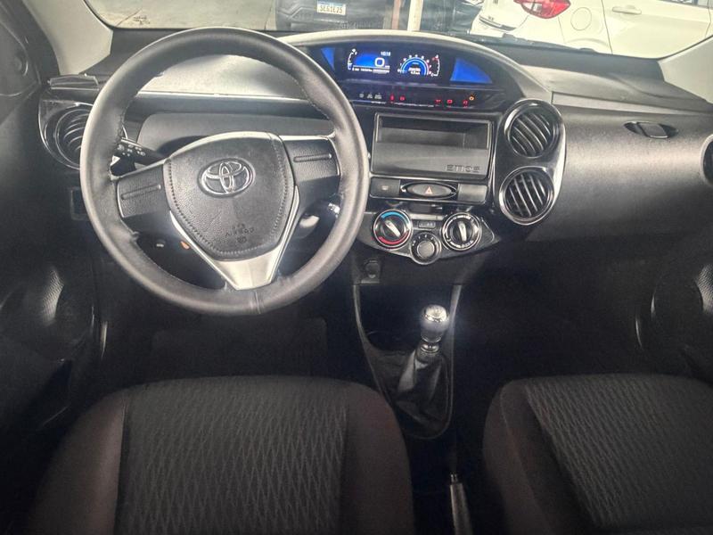 Toyota Etios Hb X 13l Mt - foto 11