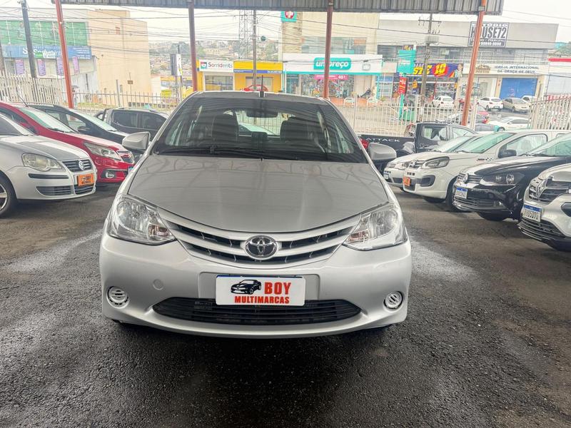 Toyota Etios 2017 à venda