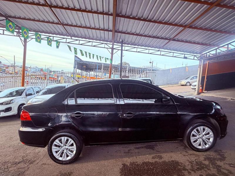 Volkswagen Voyage 16l - foto 11